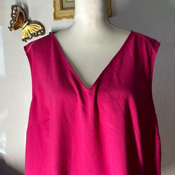 Lane Bryant Size 26 Hot Pink Blouse - Picture 2 of 4